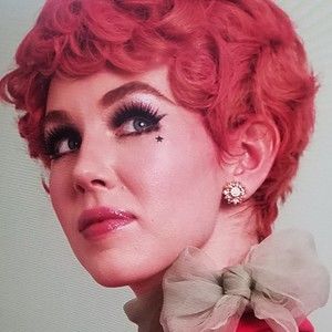 Meet your Posher, Kelly